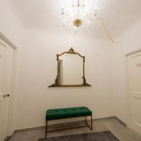 Casta Diva Luxury Apartment