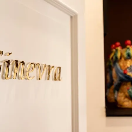 Casta Diva Luxury Lägenhet *
