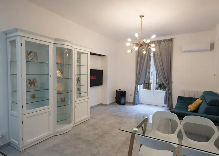 Daire Casta Diva Luxury -self Check-in Palermo