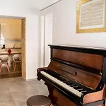 Casta Diva Luxury -self Check-in * Palerme